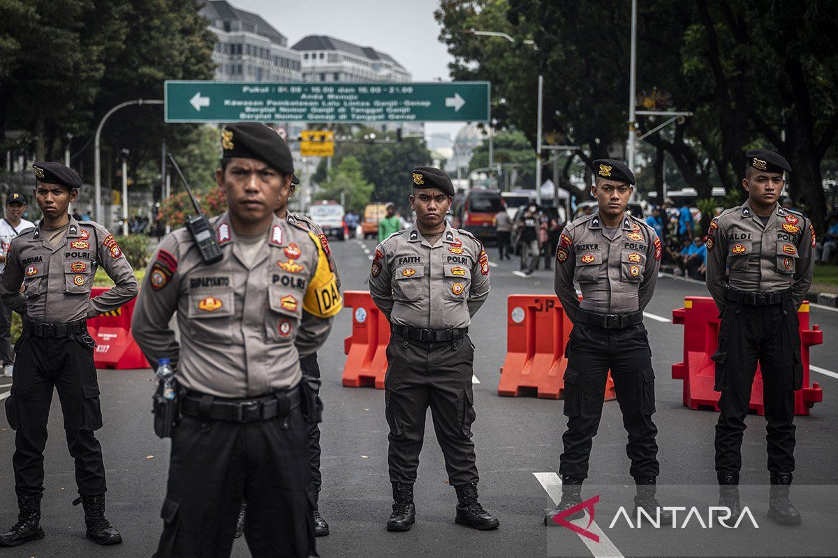 Prabowo ajak buruh berjuang wujudkan Indonesia Emas