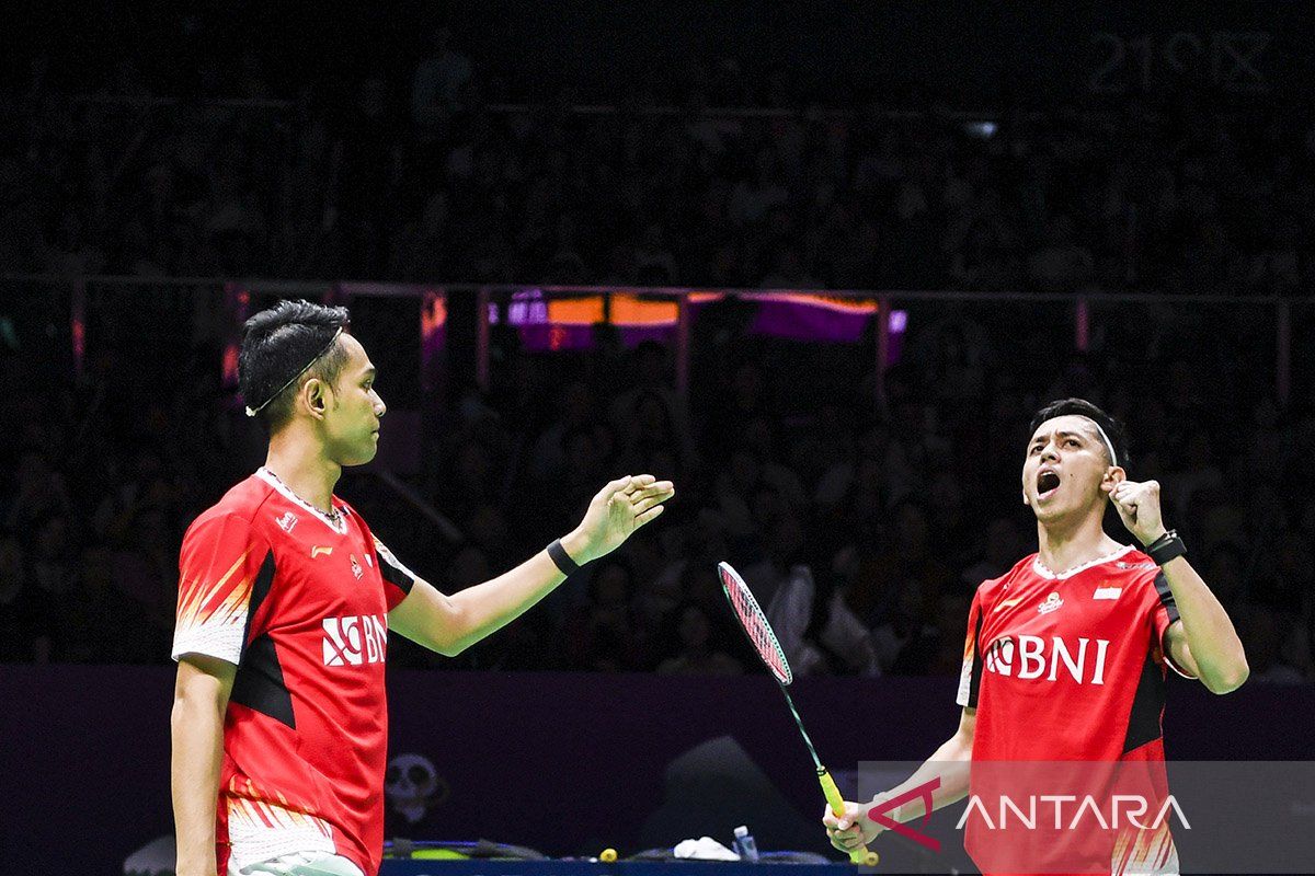 Fajar/Rian atasi laga alot dan melaju ke 16 besar Singapore Open