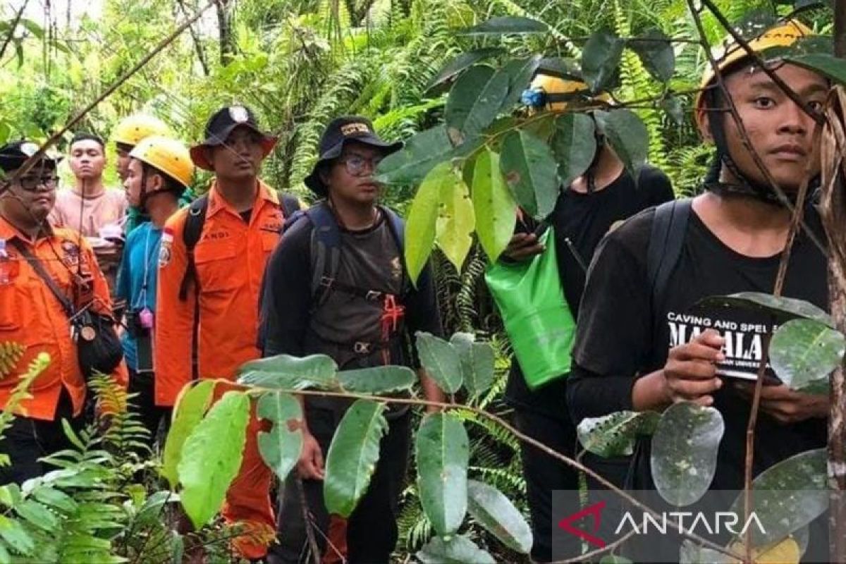 Pencarian seorang mahasiswa ULM hilang di Kapuas masih berlanjut