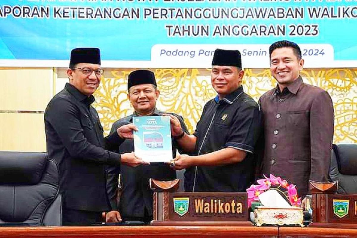 Sampaikan LKPj 2023 Pj. Wako Padang Panjang sebut IPM meningkat dan urutan keempat di Sumbar