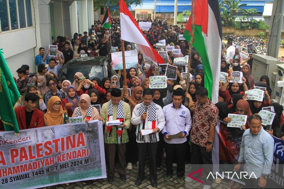 Ribuan mahasiswa dan dosen UM Kendari gelar aksi bela Palestina