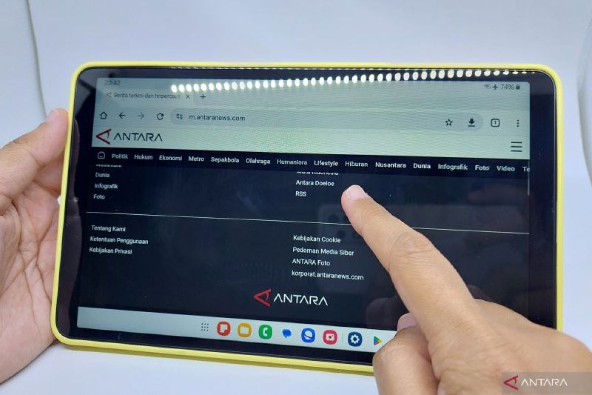 postogel Samsung Galaxy Tab A9 cocok untuk belajar online di mana saja