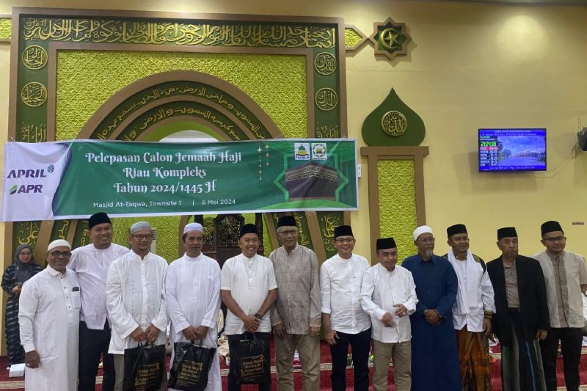 Sembilan karyawan dibiayai RAPP berangkat bersama puluhan calon haji reguler lainnya