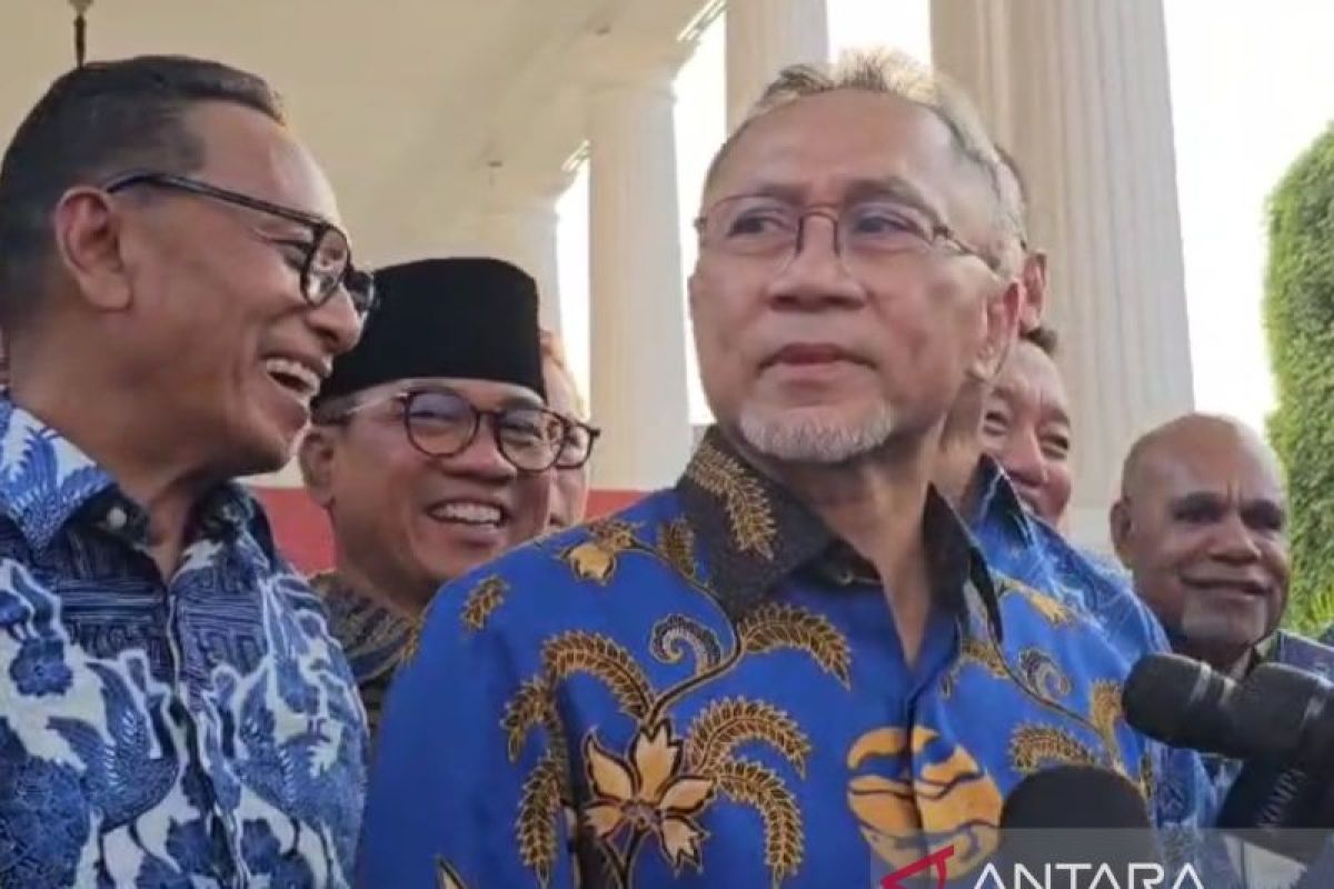 Presiden Jokowi pemilik PAN, kelakar Zulhas