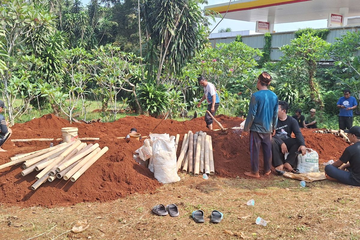 Pemkot Depok siapkan 10 liang lahat korban kecelakaan bus