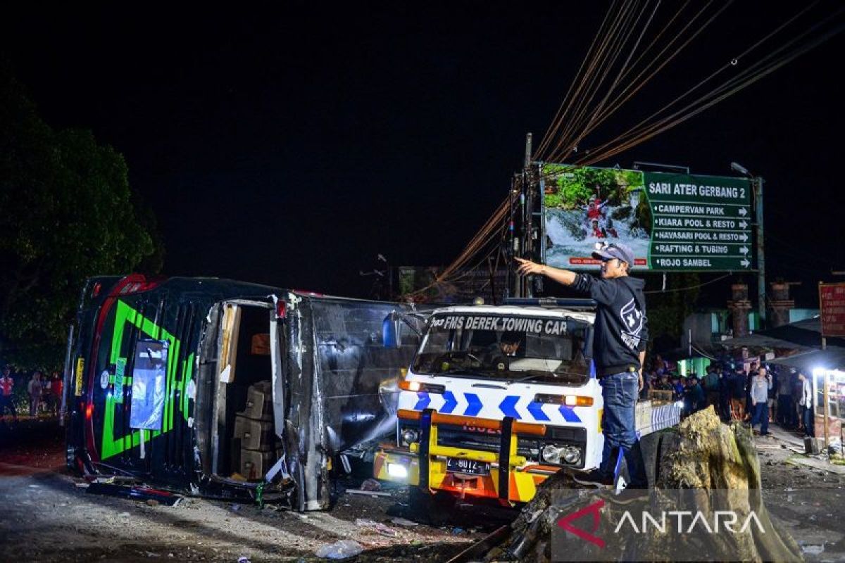 Guru SMK, sebelum kejadian sempat melihat awak bus berkomunikasi