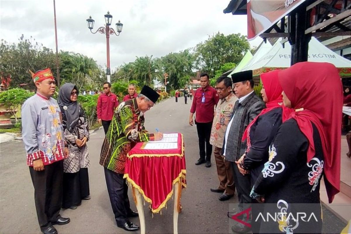 DLH Kotim programkan gerakan peduli dan berbudaya lingkungan hidup di sekolah