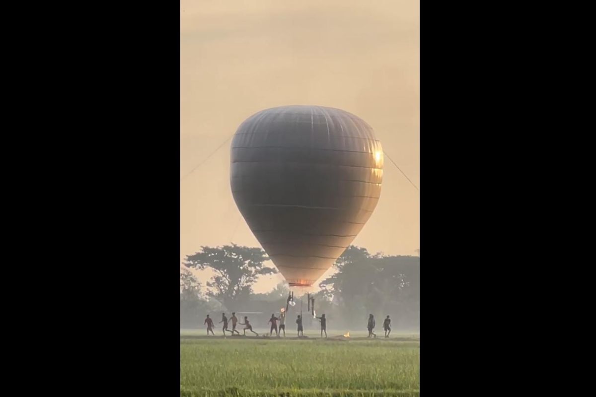 Empat remaja luka akibat balon udara meledak di Ponorogo, Jatim