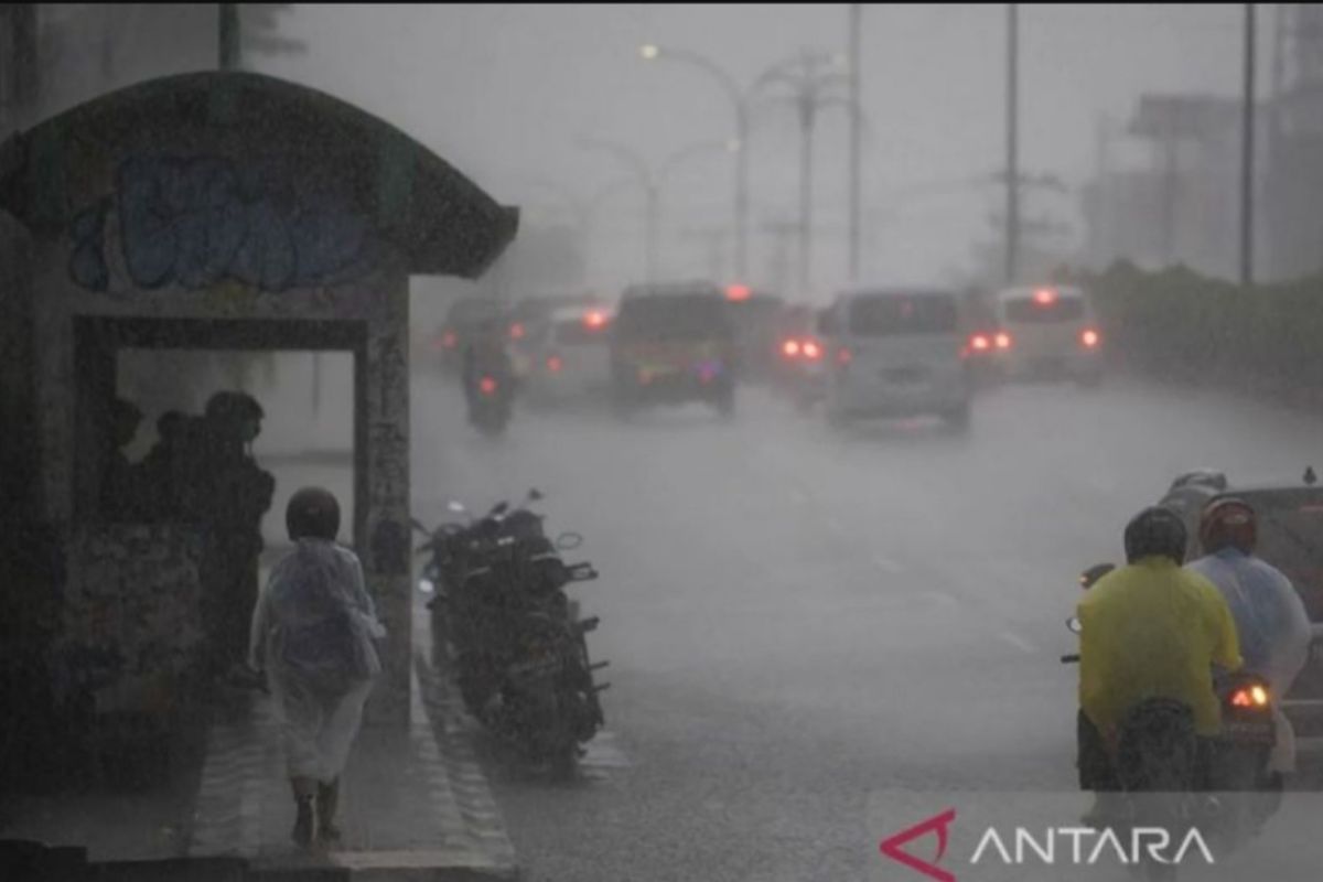 BMKG minta masyarakat waspadai potensi hujan lebat