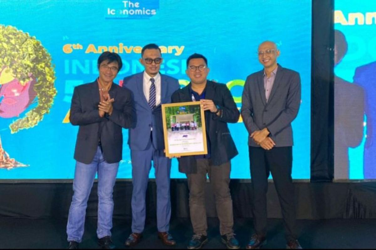 JNE sabet "Indonesia Best 50 CSR Awards 2024" dari The Iconomics