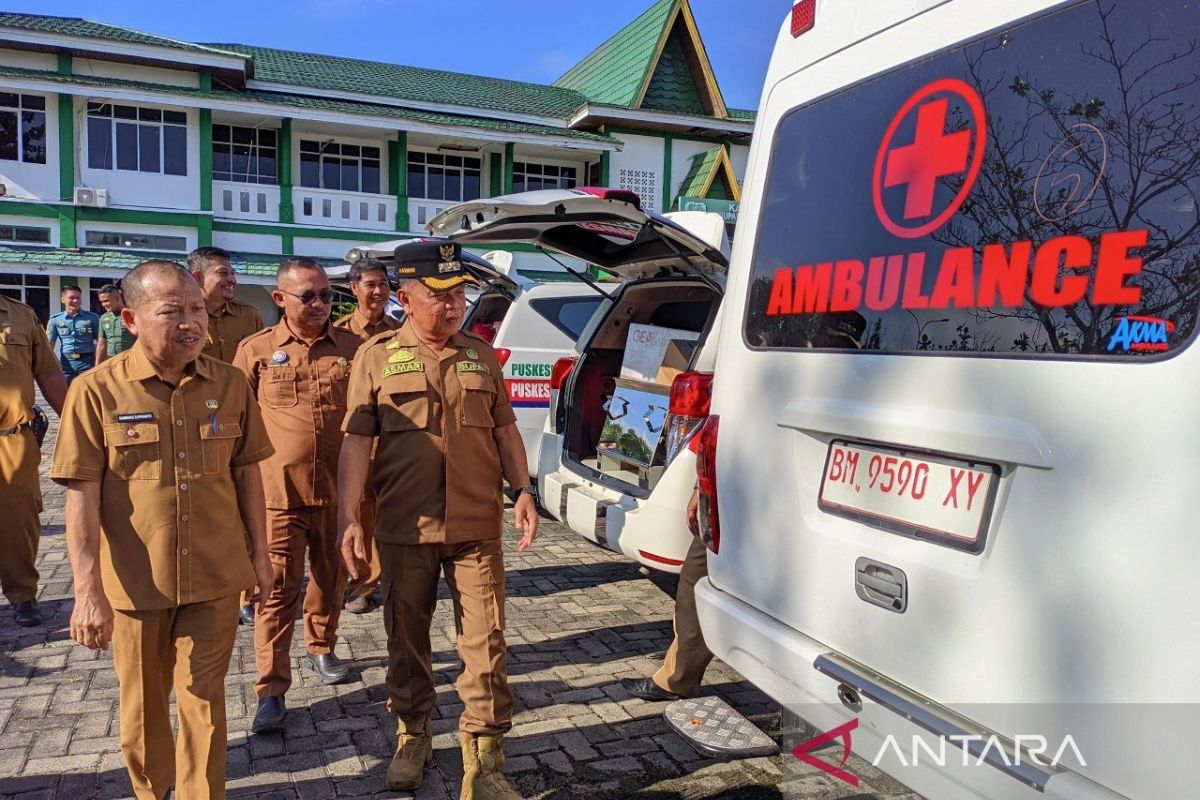 Serahkan ambulans dan pusling ke puskesmas, Asmar tegaskan dijaga dengan baik