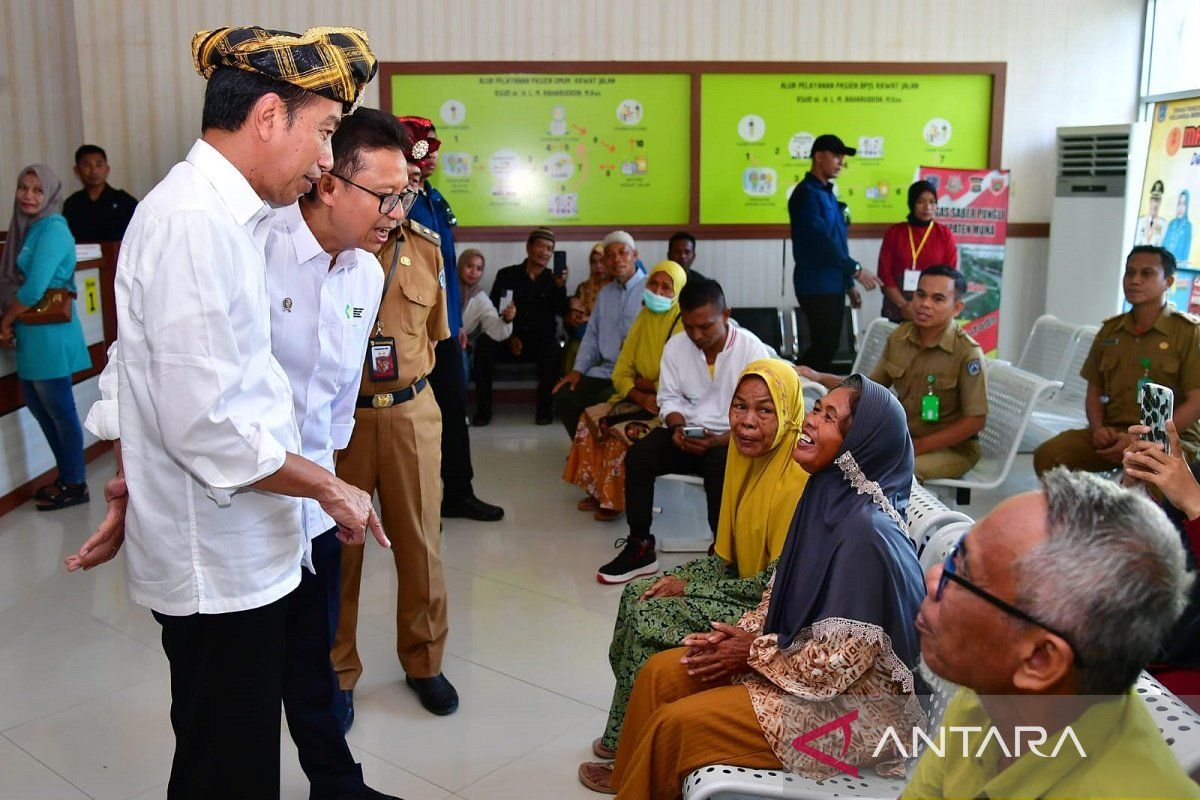 Presiden Jokowi tinjau pelayanan kesehatan di RSUD di Raha