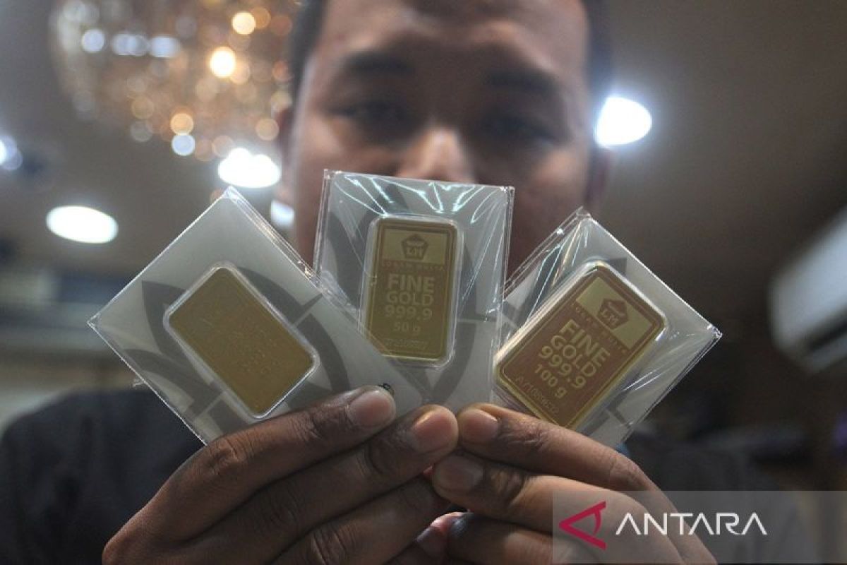 Harga emas batangan Antam stabil di angka Rp1,333 juta per gram