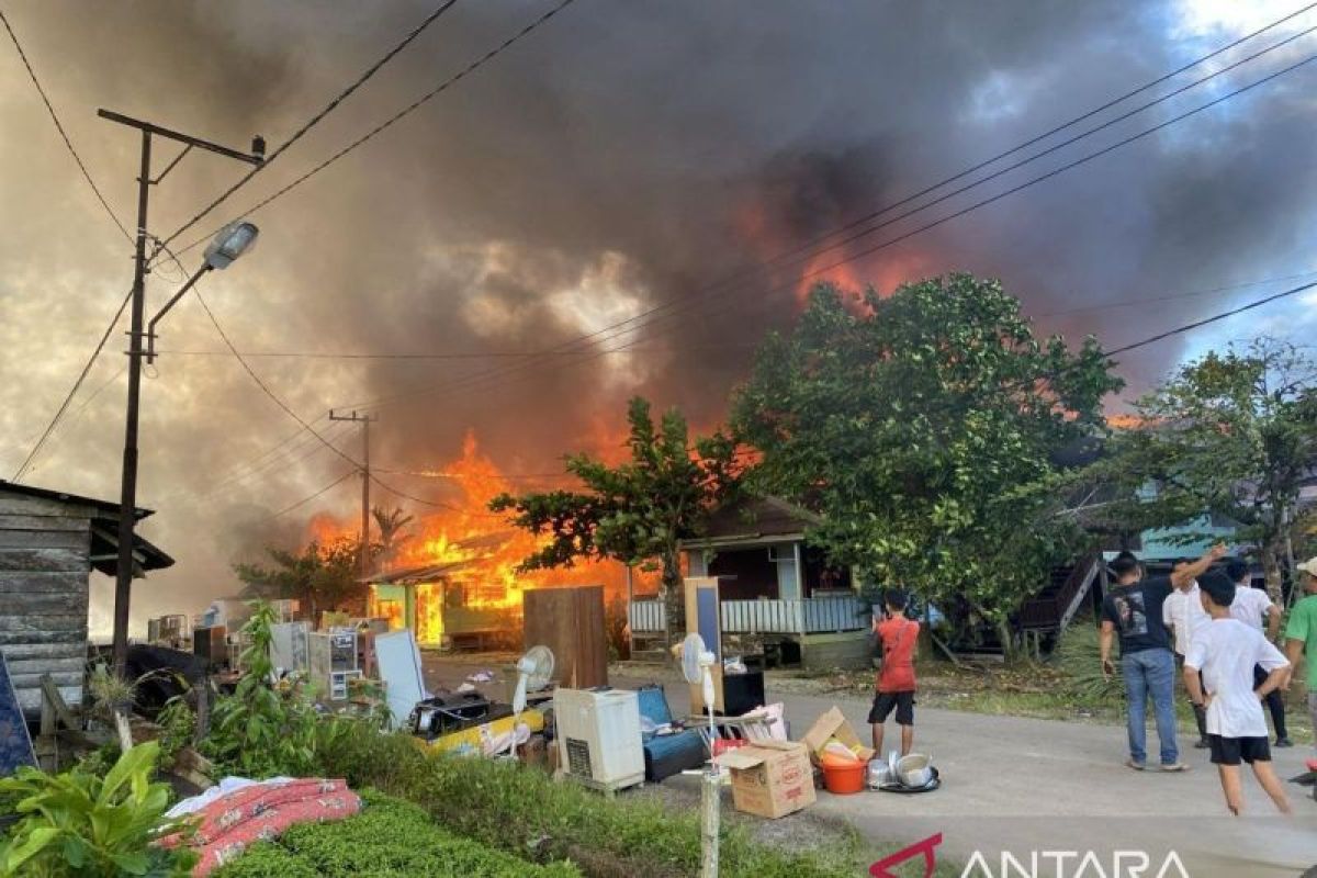 21 unit rumah di Bulungan hangus terbakar