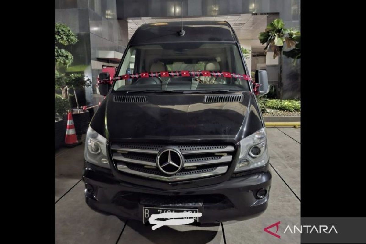 KPK sita satu unit mobil Mercedes Benz Sprinter milik SYL