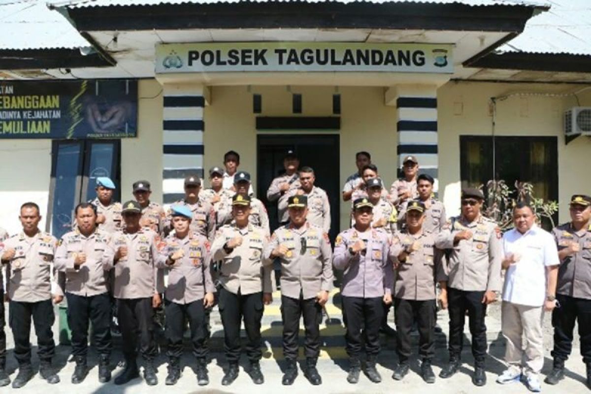 Kapolda dan PJU patroli kamtibmas di Tagulandang pascaerupsi Gunung Ruang