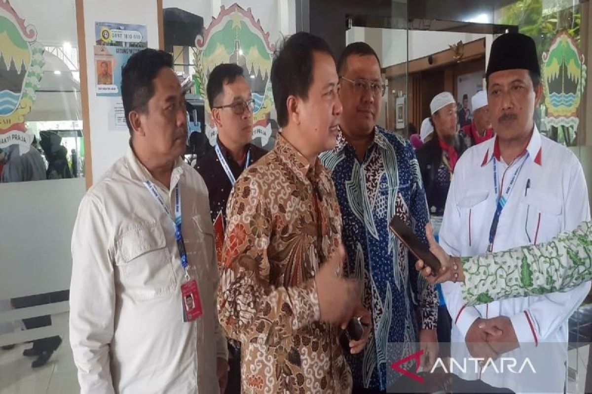 Dirjen PHU Kemenag lepas calhaj kloter  17 Embarkasi Solo di Boyolali