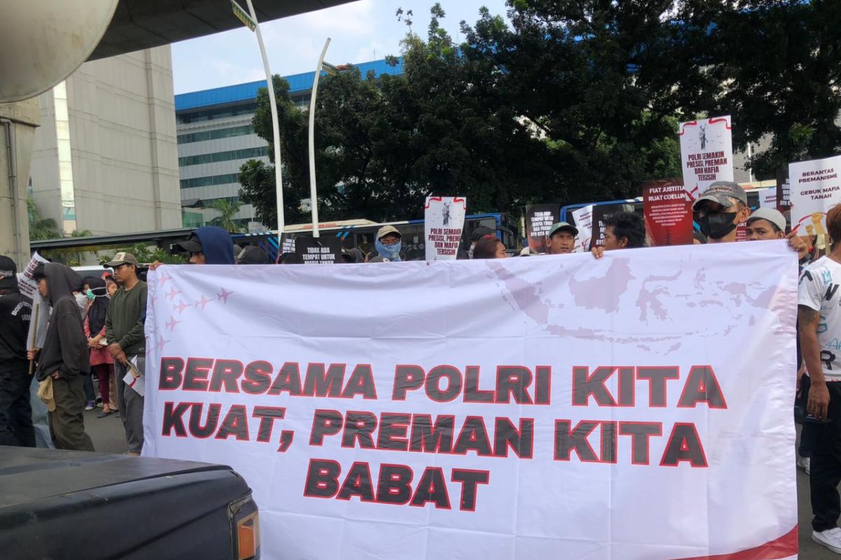 Massa aksi dukung Kapolri berantas premanisme