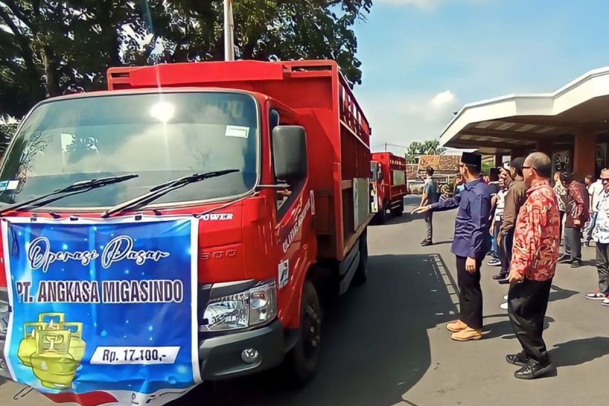 Pemkab OKU gelar operasi pasar LPG  3 Kg usai banjir