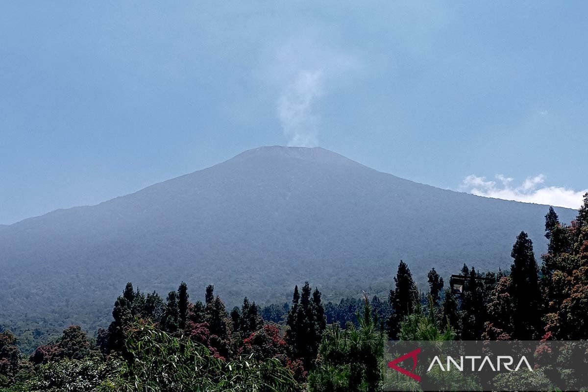 BPBD Banyumas imbau masyarakat tetap tenang terkait  Gunung Slamet