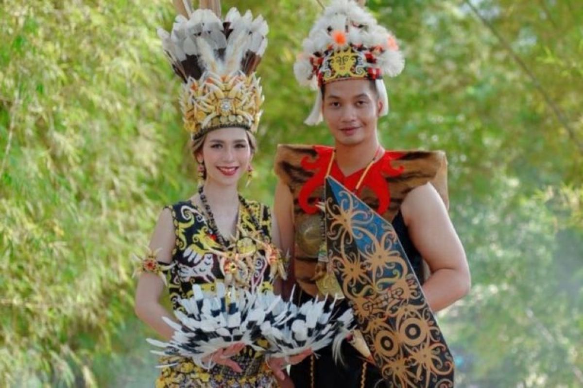 Pekiban Dayak Kenyah Warnai Pernikahan Putra Kapolda Kaltara