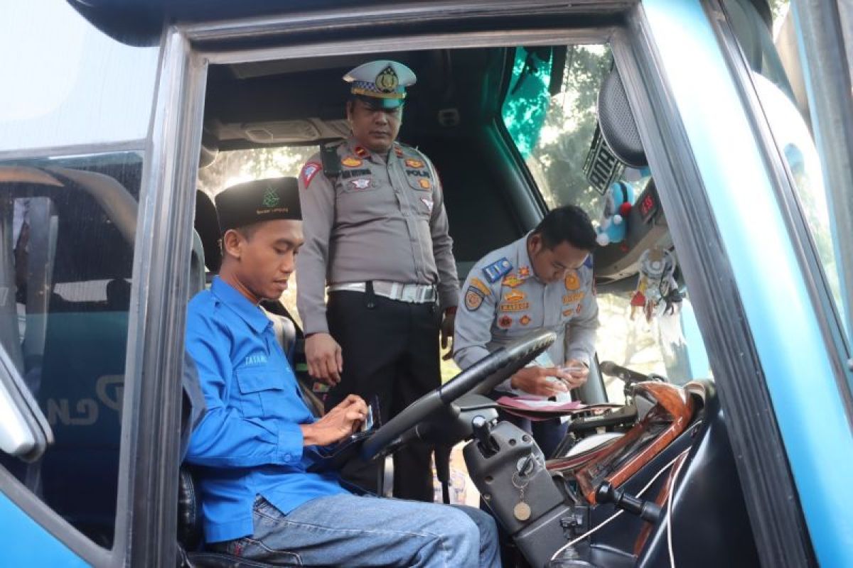 Operasi Bersama Polisi dan Dishub Lampung Selatan untuk Mencegah Kecelakaan Bus Jamaah