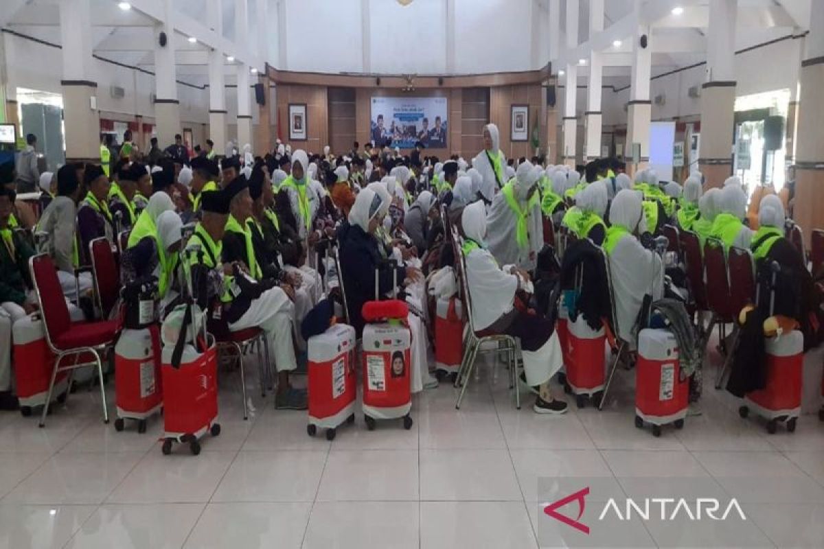 PPIH  Solo telah berangkatkan 29 kloter calhaj ke Tanah Suci