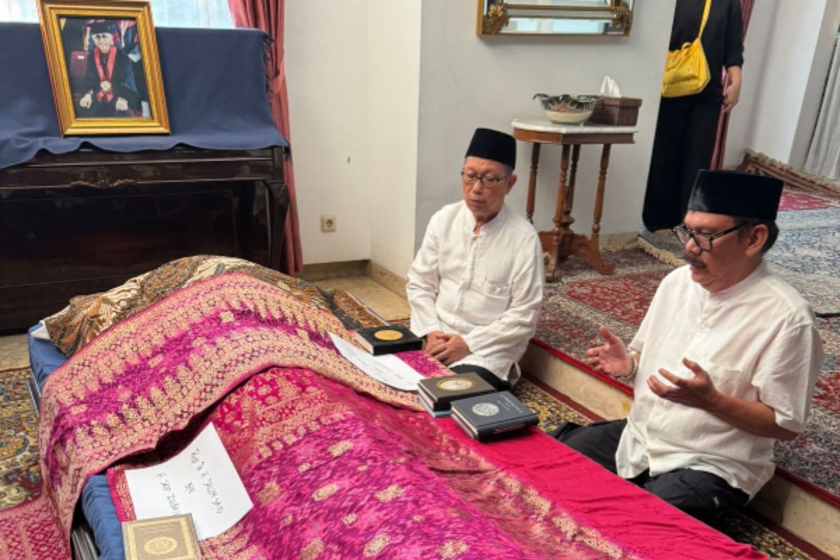 Catatan Ilham Bintang -Tiada Lagi Prof Salim Said