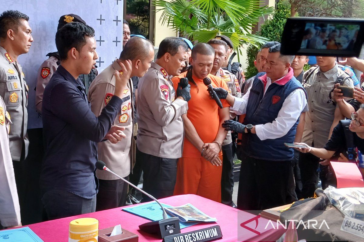 Kurir sabu-sabu dibekuk polisi saat di rumah istrinya di Magelang