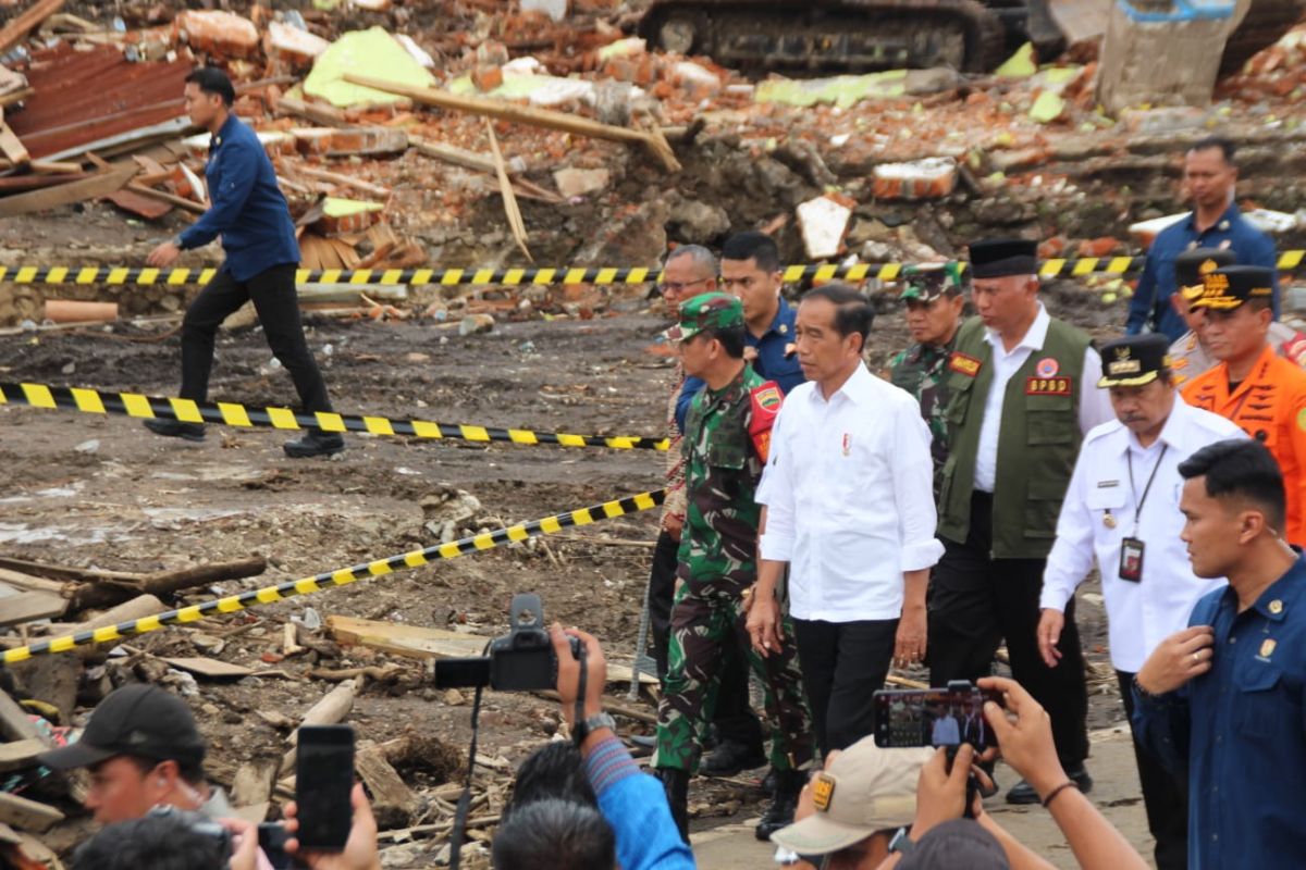 Pemerintah bantu relokasi korban banjir Sumatera Barat