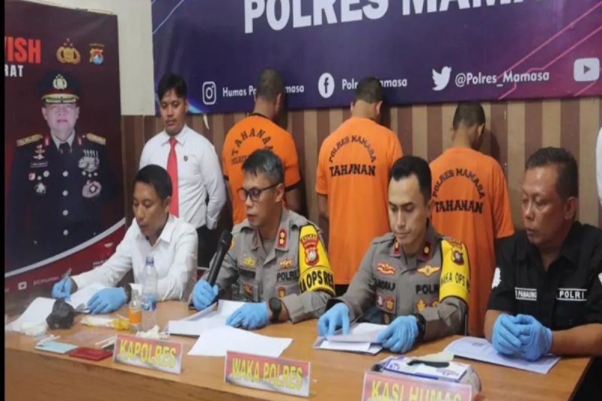 Polres Mamasa ungkap dua kasus penyalahgunaan narkoba beserta empat tersangka