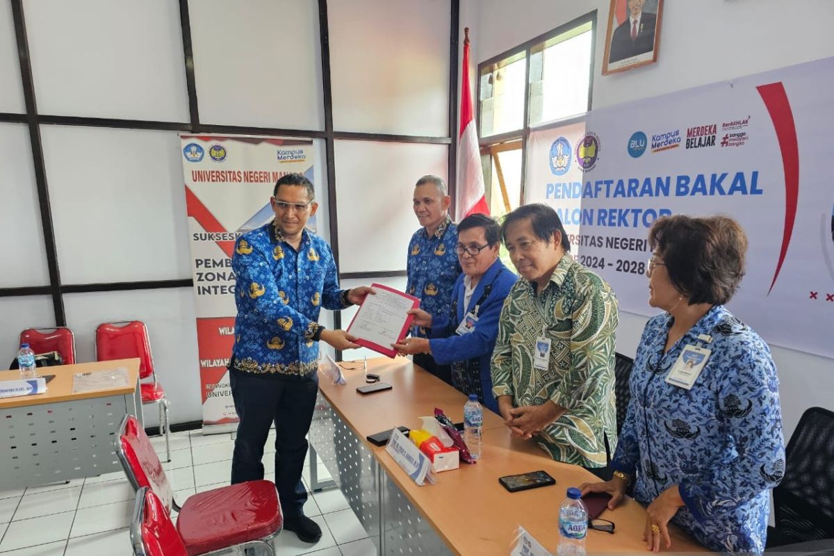 Dekan ekonomi mendaftar calon Rektor Unima