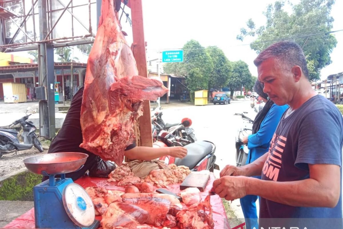 Pemkab Agam jamin ketersediaan bahan kebutuhan pokok jelang Idul Adha