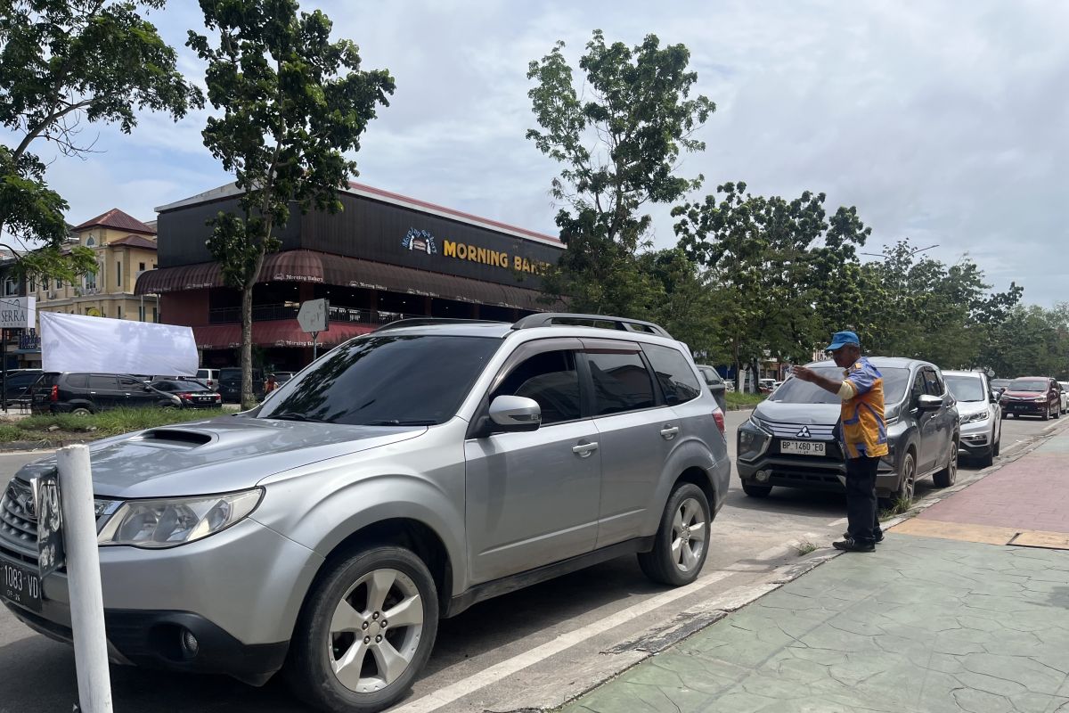 Sebanyak 330 kendaraan di Batam gunakan parkir berlangganan