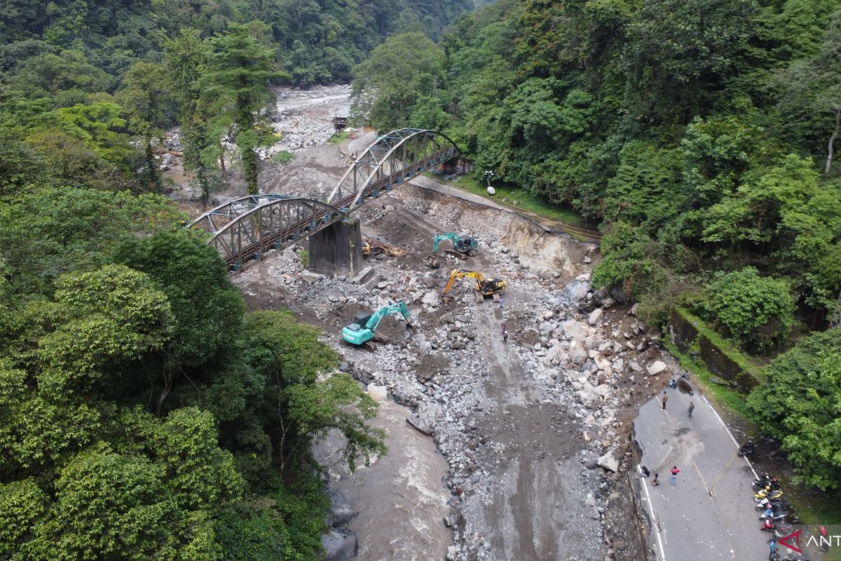 Terungkap, Bupati Tanah Datar tegaskan tidak pernah terbitkan izin di sepanjang Sungai Anai