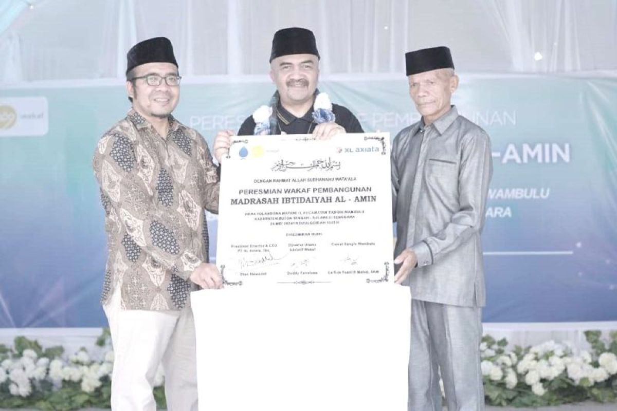 XL Axiata rersmikan proyek pembangunan madrasah di Buton Tengah