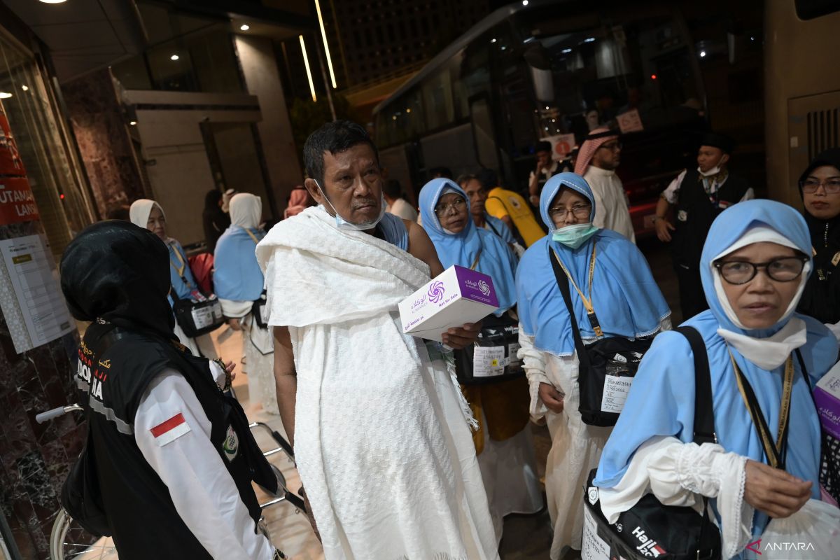 Kemenag berangkatkan 7.204 orang calon haji Indonesia hari ini