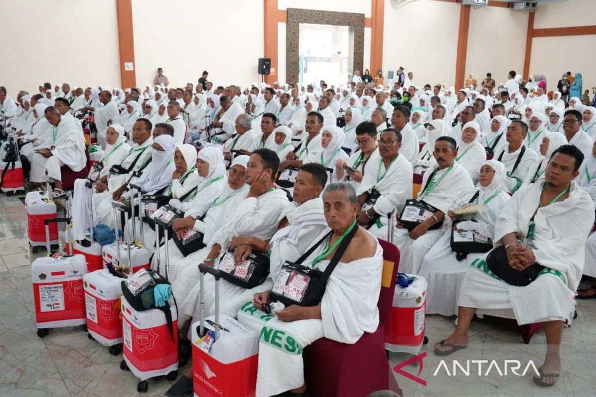 Calon haji asal Klaten diturunkan di Medan