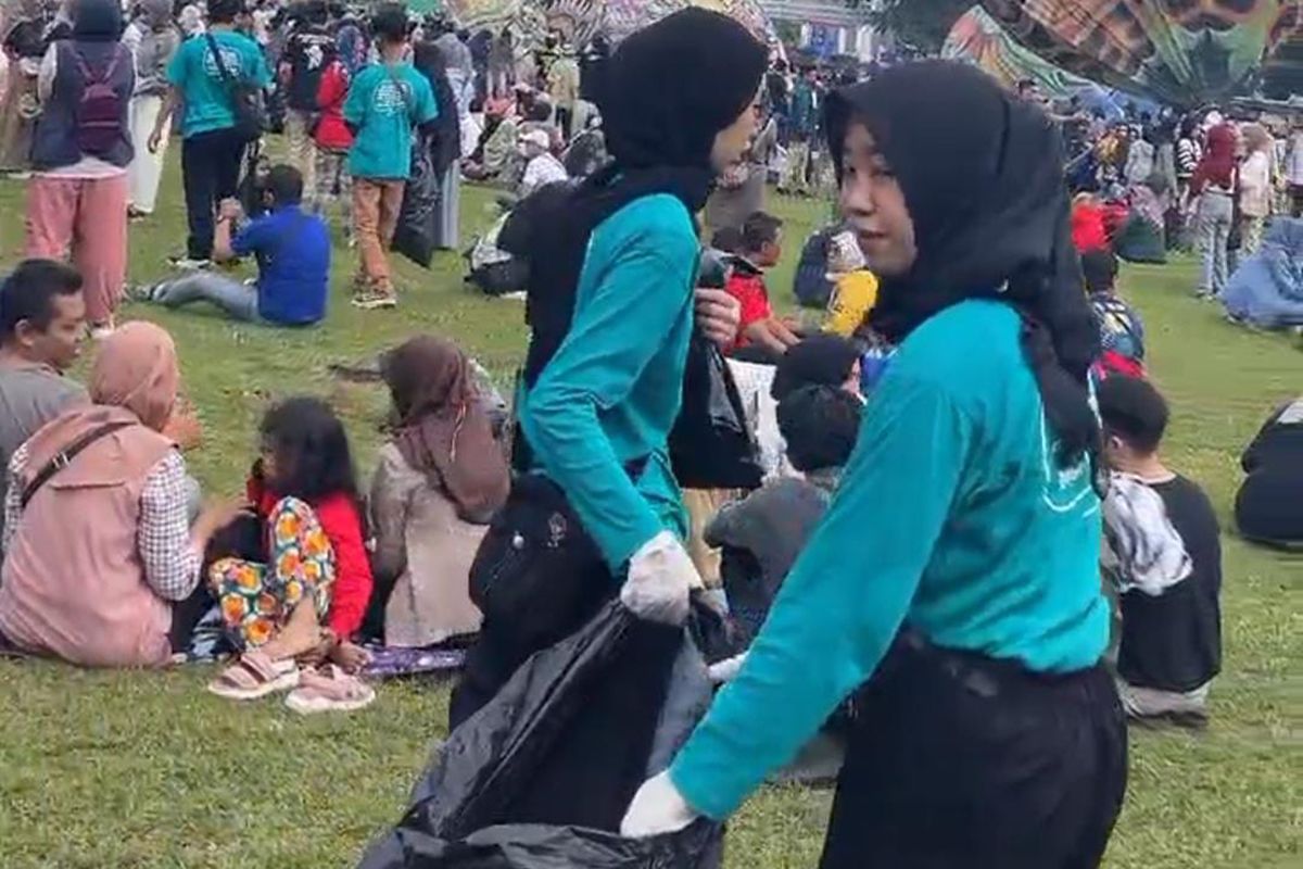 Relawan Hijau UMP atasi sampah plastik dan edukasi masyarakat