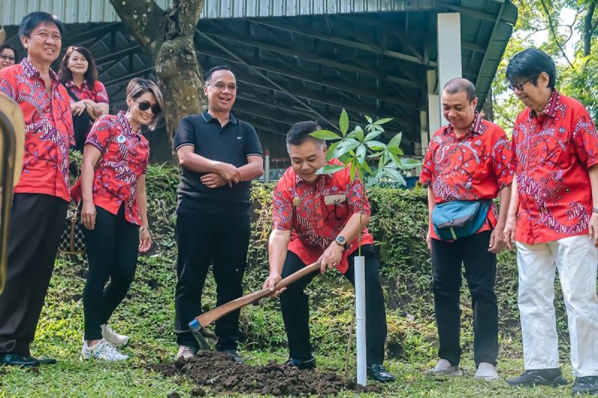 1.000 bibit pohon dari PSMTI ditanam di berbagai tempat Kota Magelang