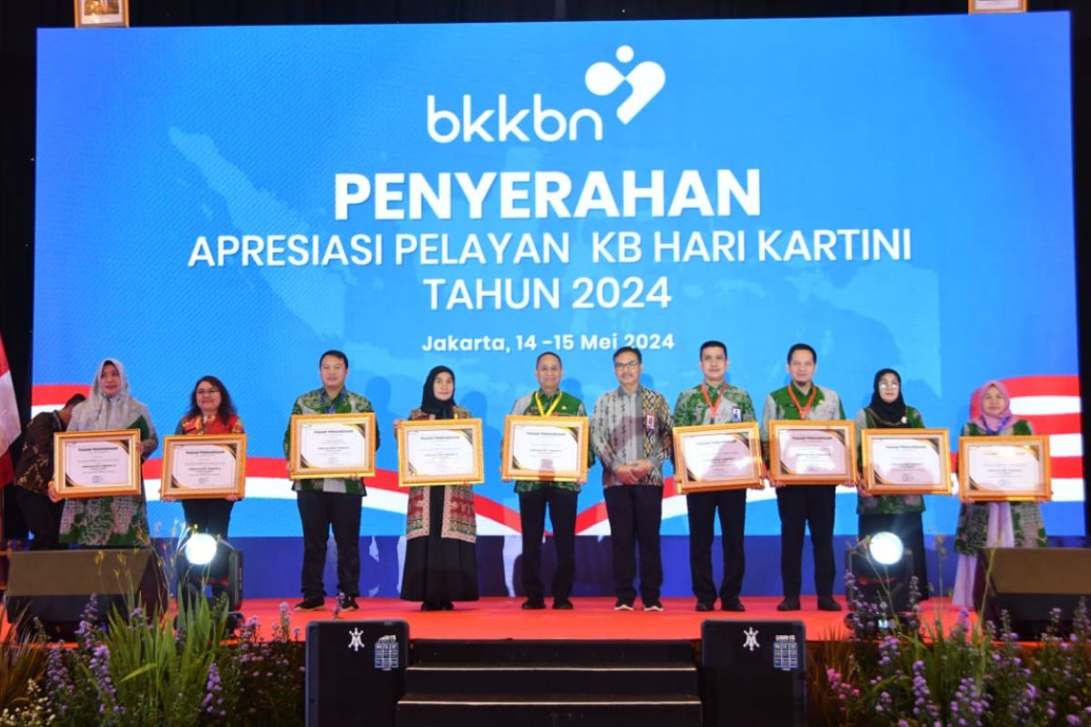 BKKBN Kepri kantongi tiga penghargaan di Rakornis di Jakarta