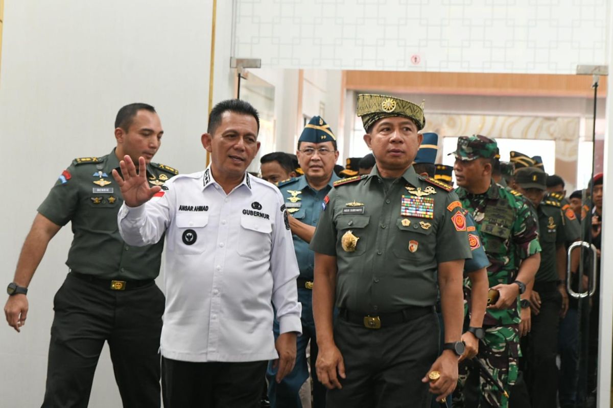 Panglima TNI resmikan rusun untuk personel Kogabwilhan I