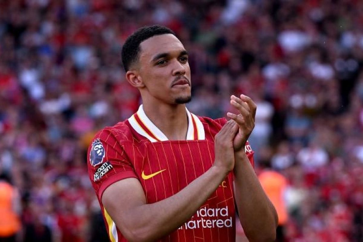 Pelatih Slot yakin Trend Alexander-Arnold bertahan di Liverpool