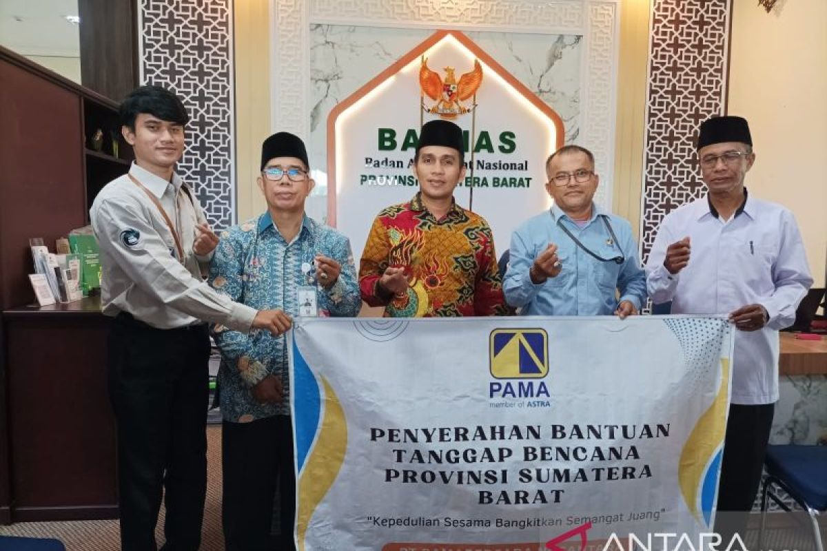 PT Pamapersada Nusantara Salurkan Bantuan kepada Korban Banjir Bandang di Sumatera Barat