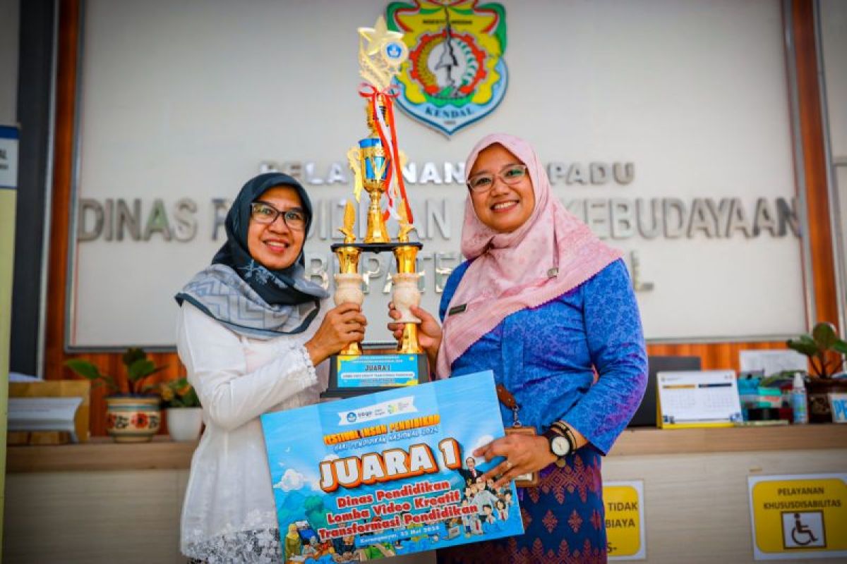 "Spektrum" Disdikbud Kendal juara Lomba Insan Pendidikan BBGP Jateng