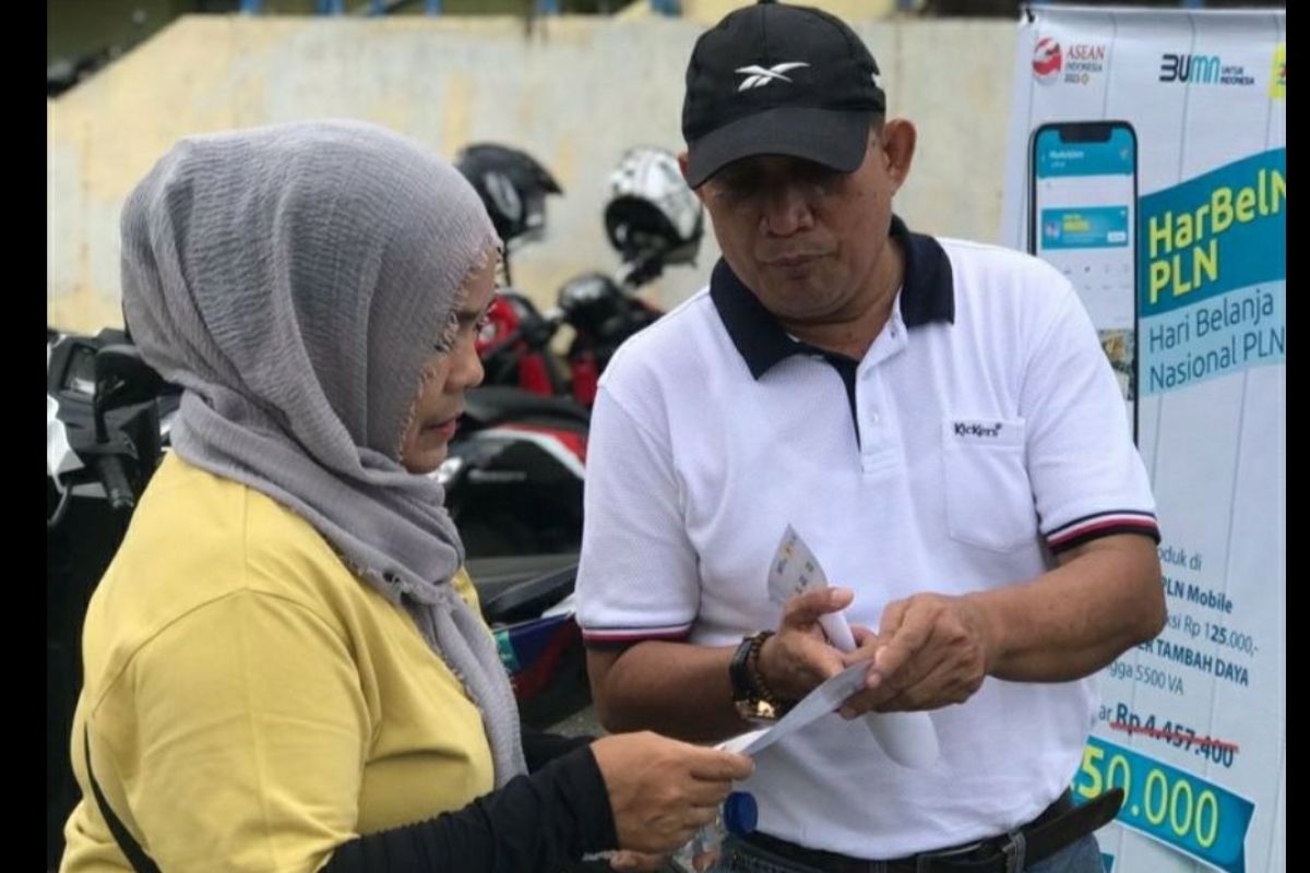 Semua makin mudah : Aplikasi PLN Mobile sudah dinikmati 613.881 pelanggan PLN Sumbar