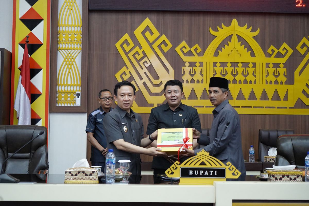 Pj Bupati Pringsewu sampaikan Ranperda Pertanggungjawaban APBD 2023