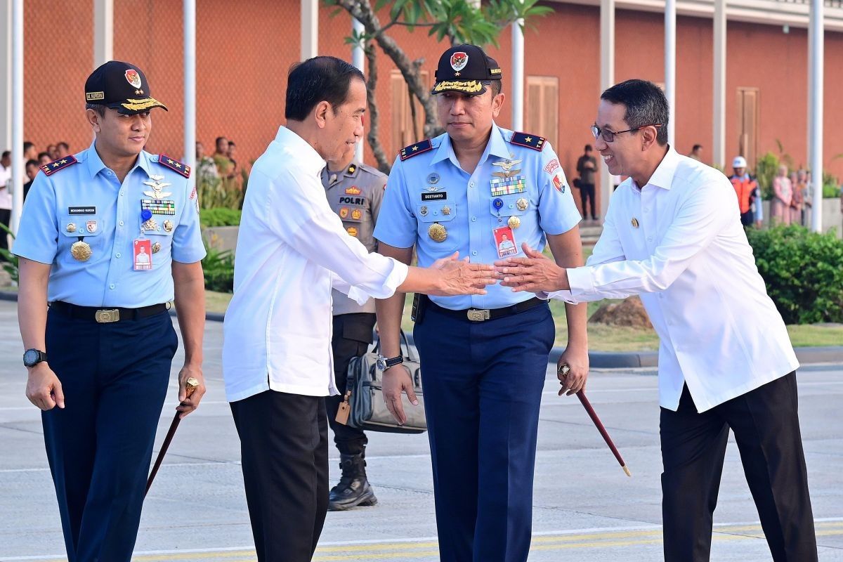 Jokowi tanda tangani penunjukan sembilan anggota Pansel KPK