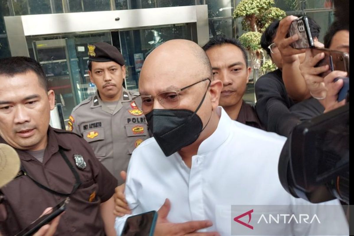 KPK panggil Irwan Daniel Mussry, suami artis Maia Estianty, jadi saksi sidang Eko Darmanto