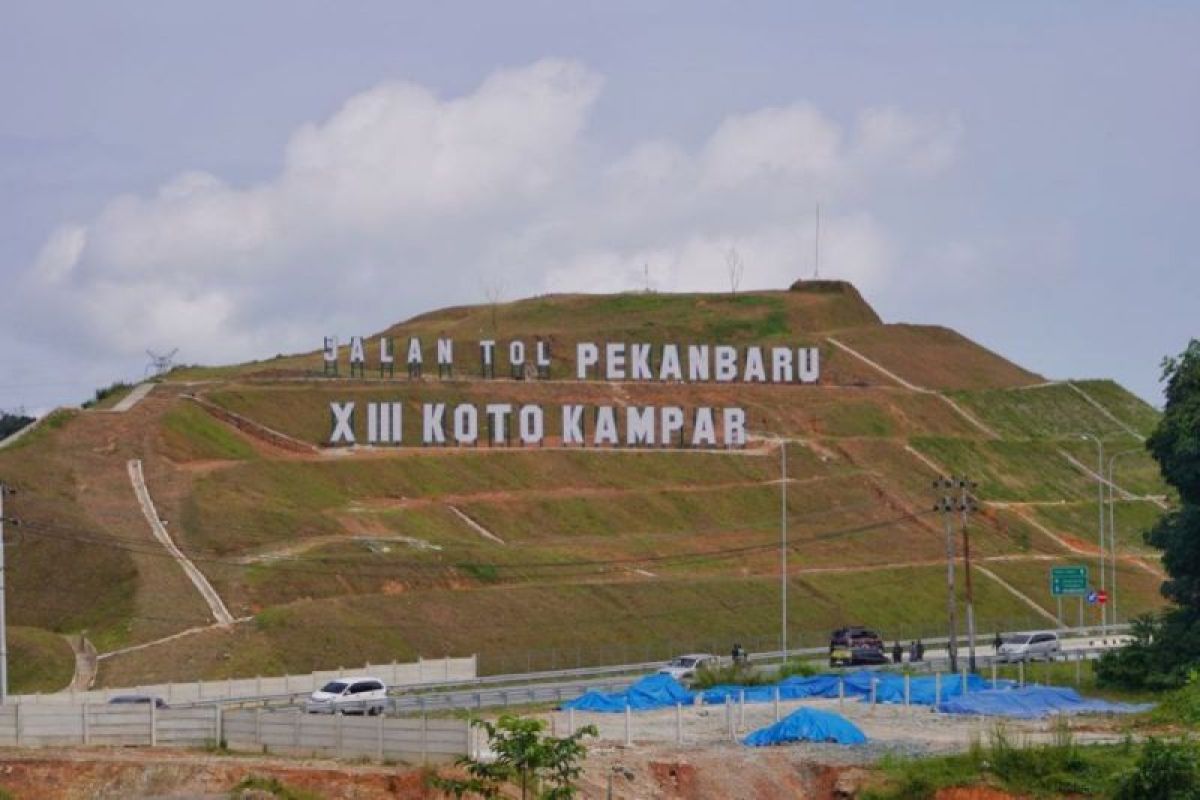 Ruas jalan Tol Bangkinang-XIII Koto Kampar gratis untuk sementara